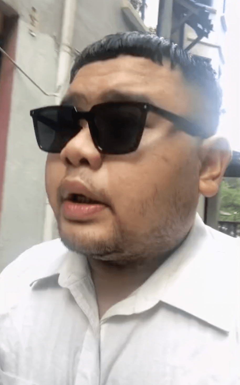Malaysian Kim Jung Un cuts his hair before interview 6.png