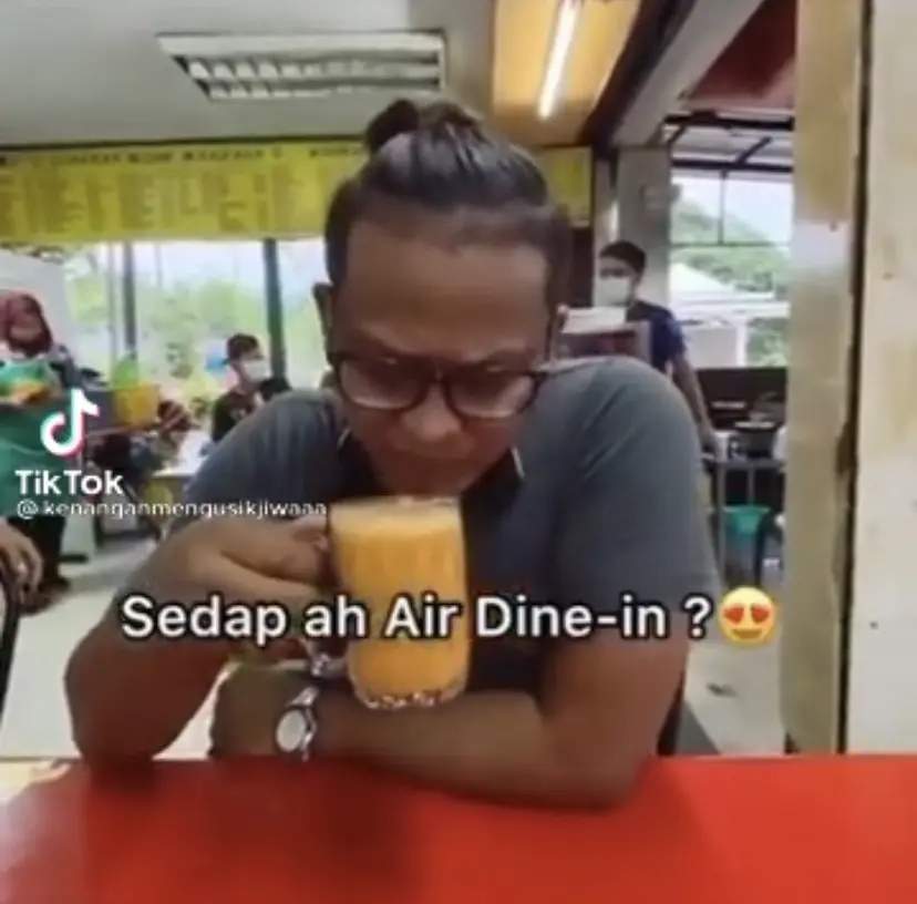 Man cries after being able to dine in
