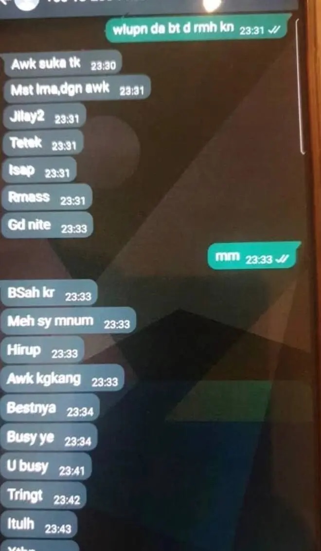 Screenshot of 'Bukti Bukti Mangsa Ebit Lew' (Evidence of Ebit Lew's Victims)