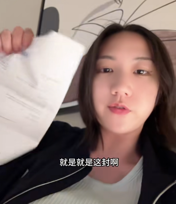 China tourist fined for eating durain (2)