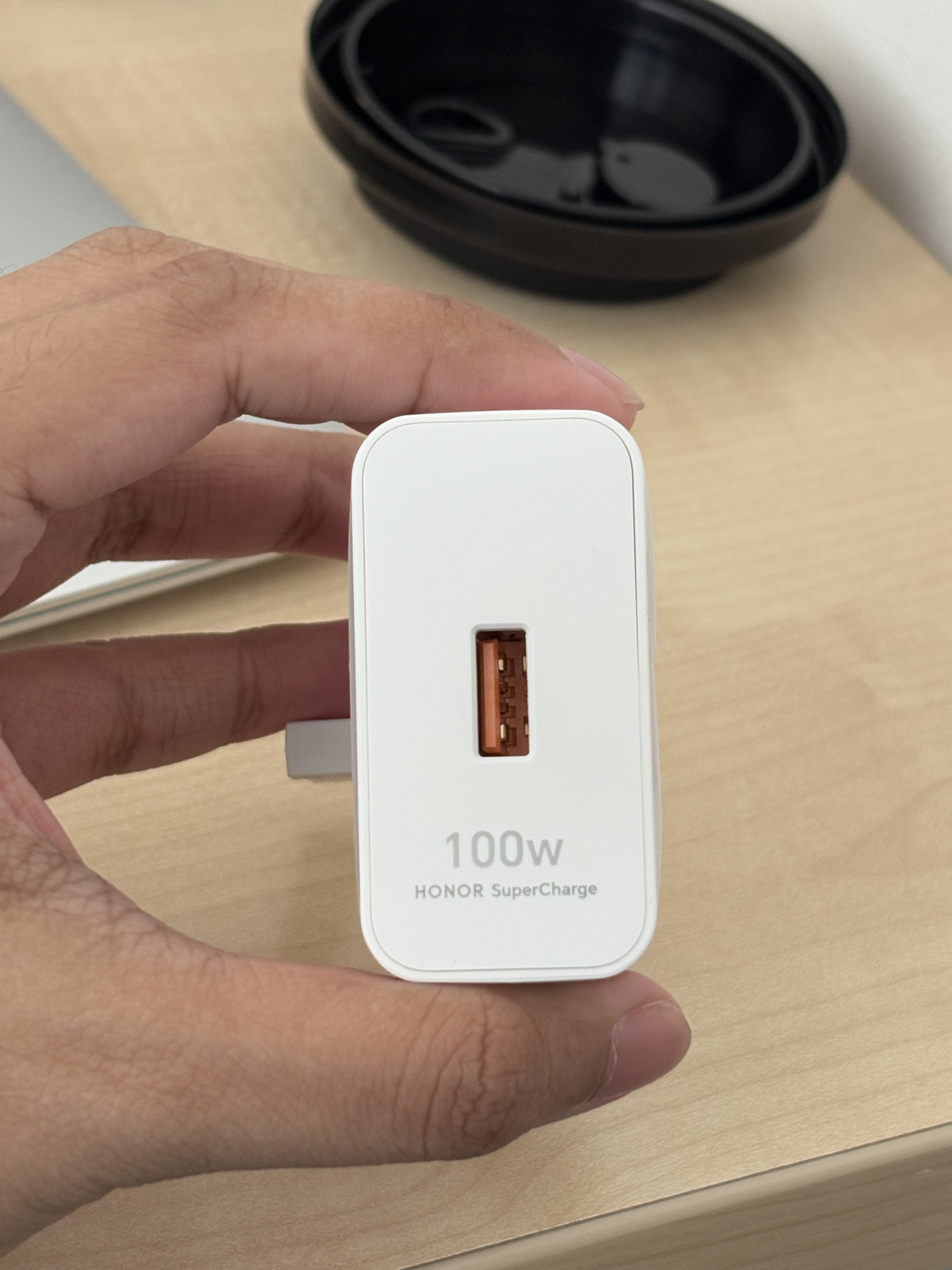 HONOR 400 Pro 100w charger