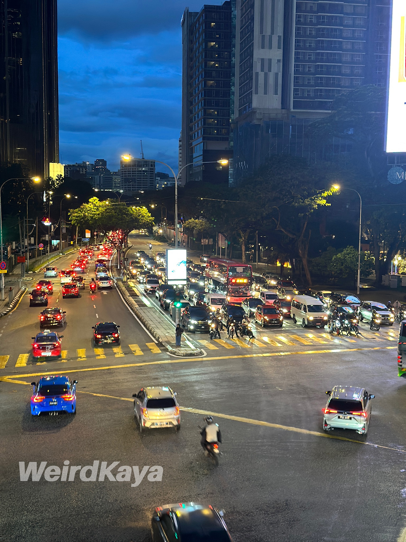 Kuala Lumpur _ Night _ Traffic _ Malaysia