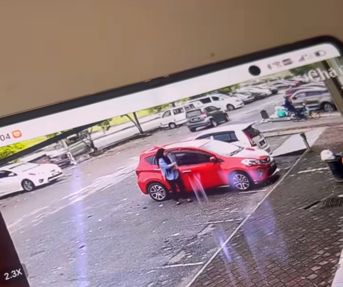 M'sian Woman’s Wallet Stolen From Unlocked Myvi While She Was In Store For A Few Minutes