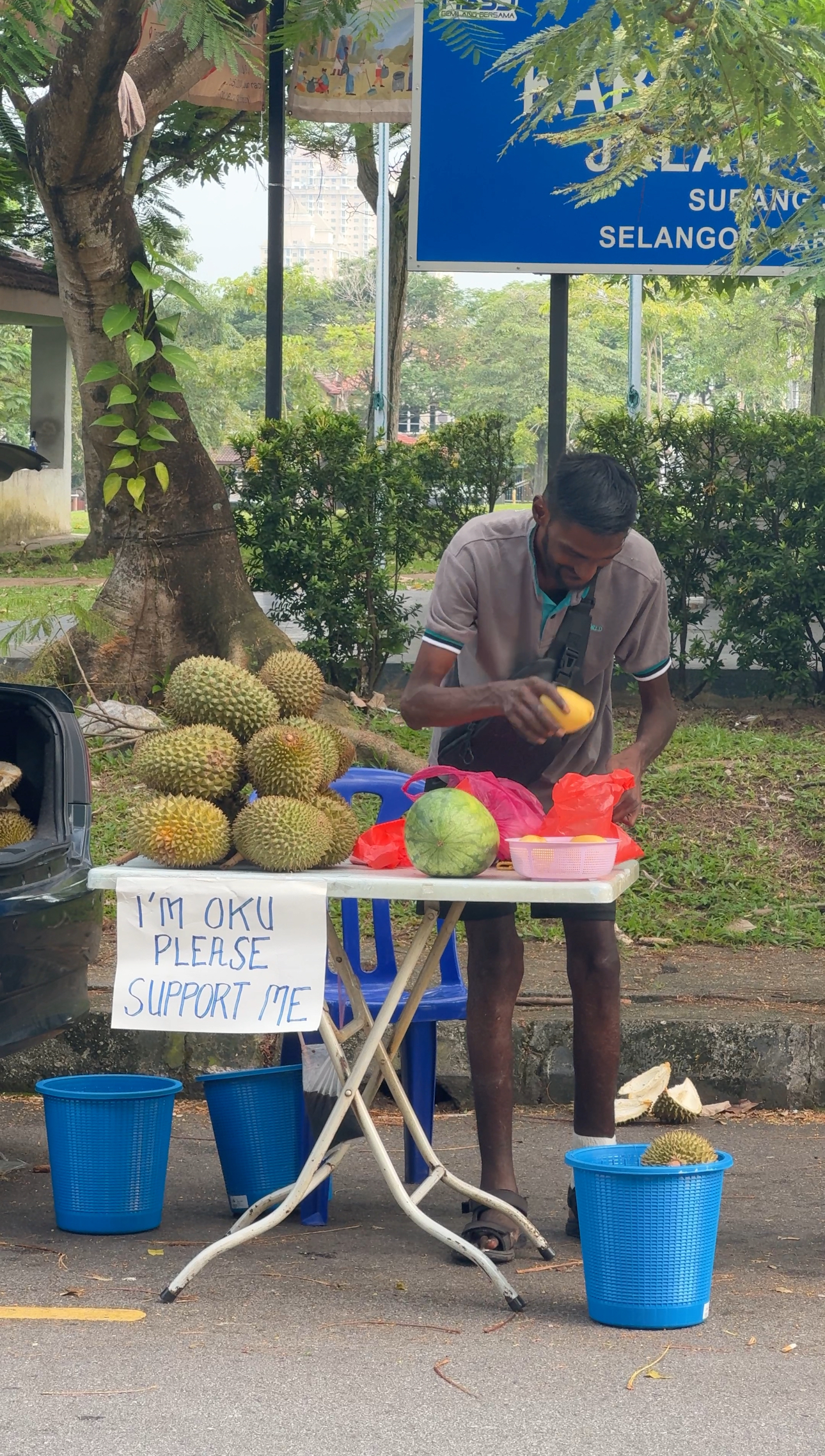 OKU Durian Seller USJ 9 - picture 3